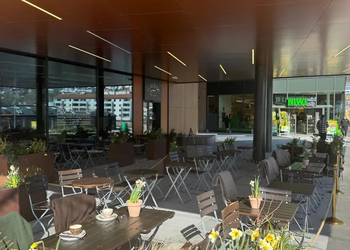 Modern, Brand-new In The Heart Of Appartamento *